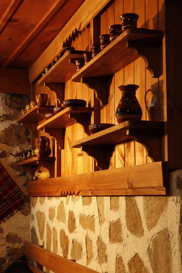 Отель Family Hotel Dinchova kushta Рожен-45